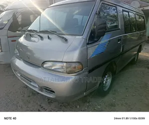 Hyundai H-100 2000 Silver