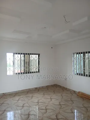 3bdrm Apartment in Westlegon for rent