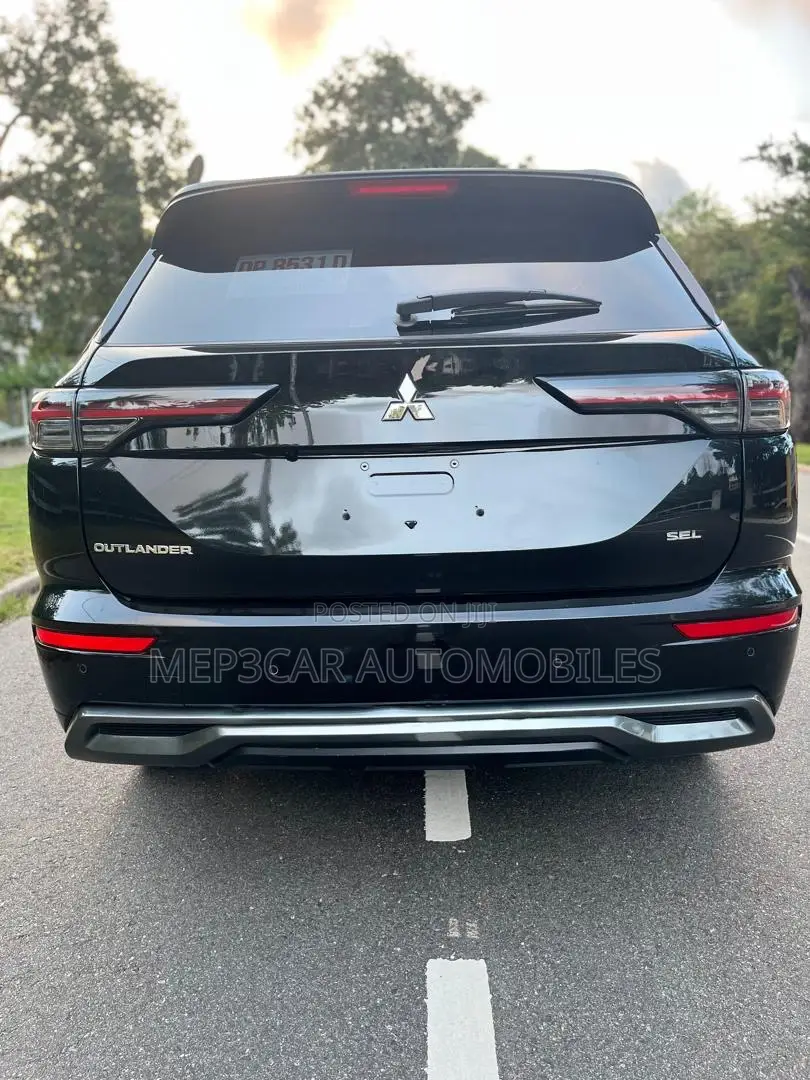 Mitsubishi Outlander 2025 Black