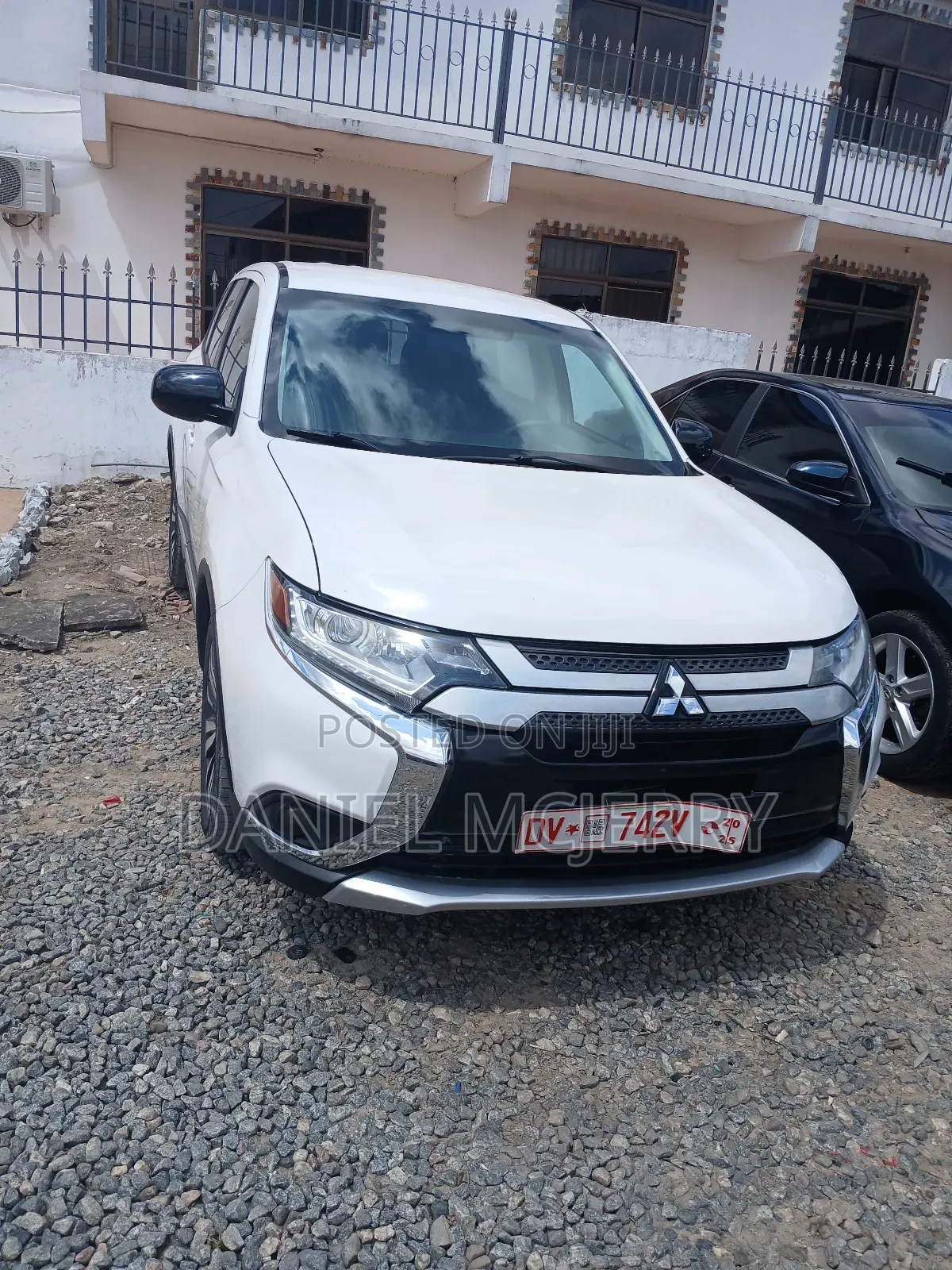 Mitsubishi Outlander 2019 White