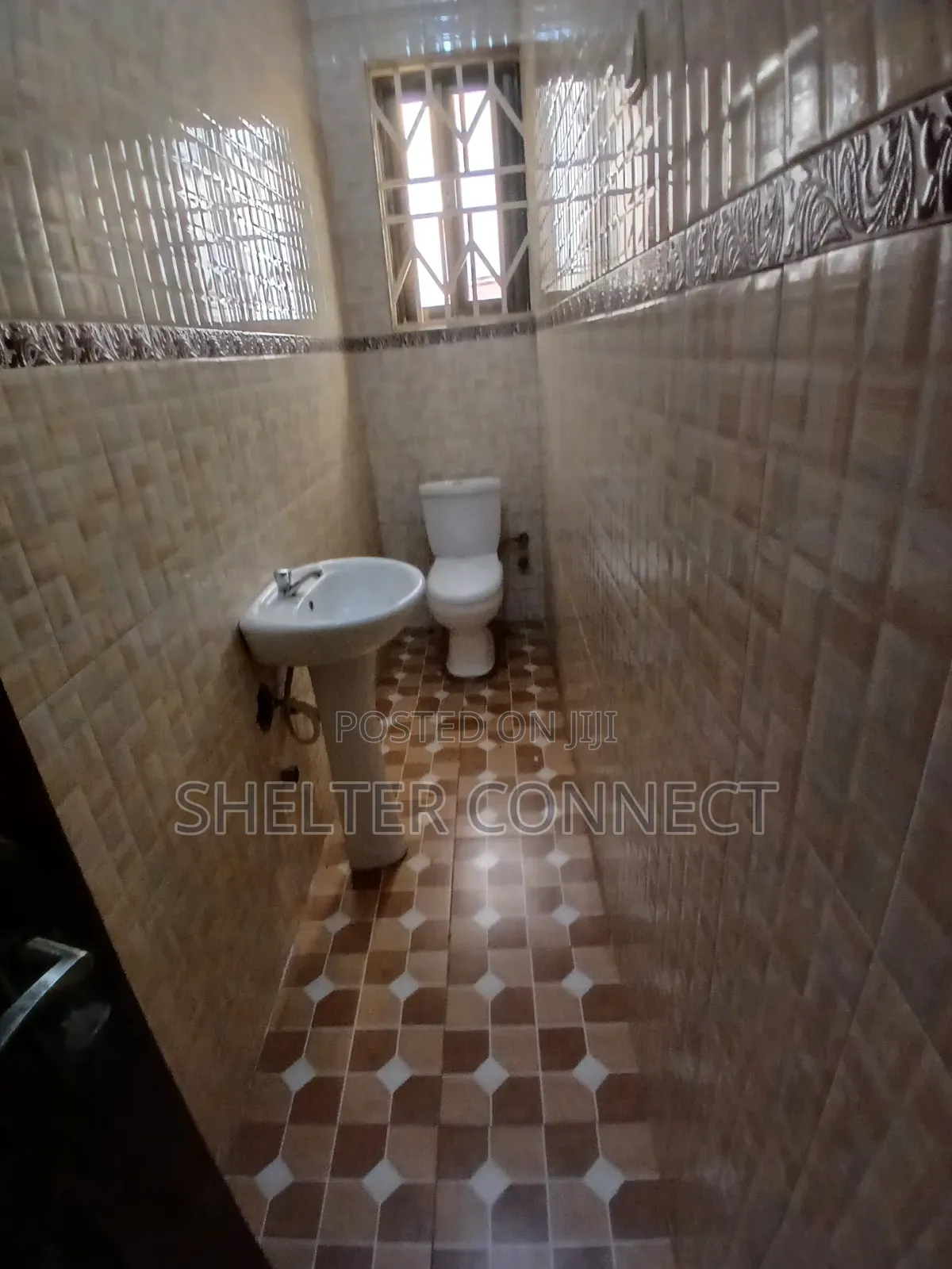 2bdrm Apartment in Pantang, Adenta for rent