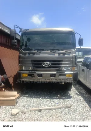 Hundyai Trac25 Tons