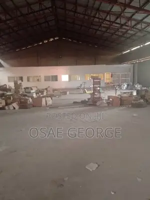 Warehouse Manet