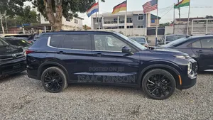 Mitsubishi Outlander 2023 Blue