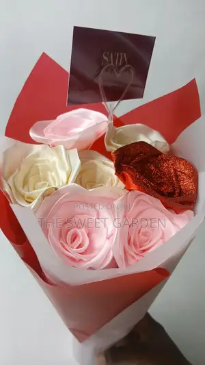 Cake Bouquet Gift Set