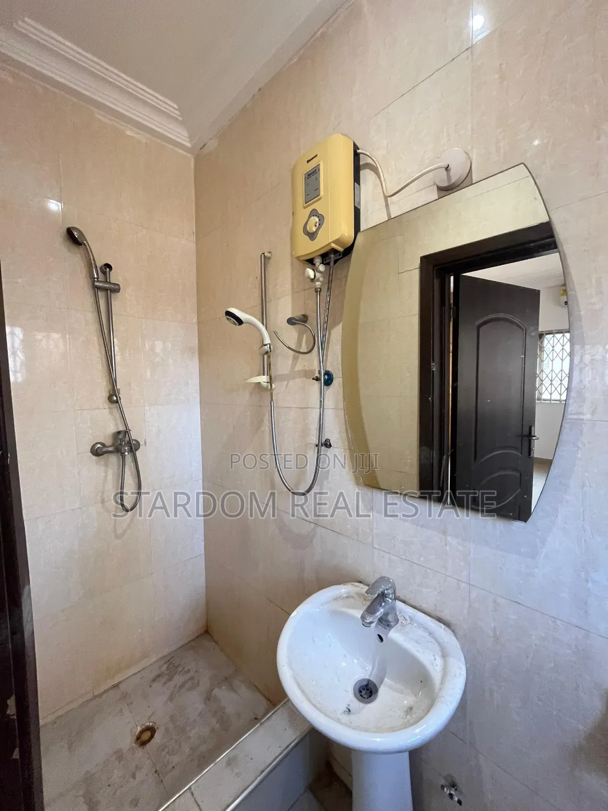 3bdrm House in Adjiringanor, East Legon for rent