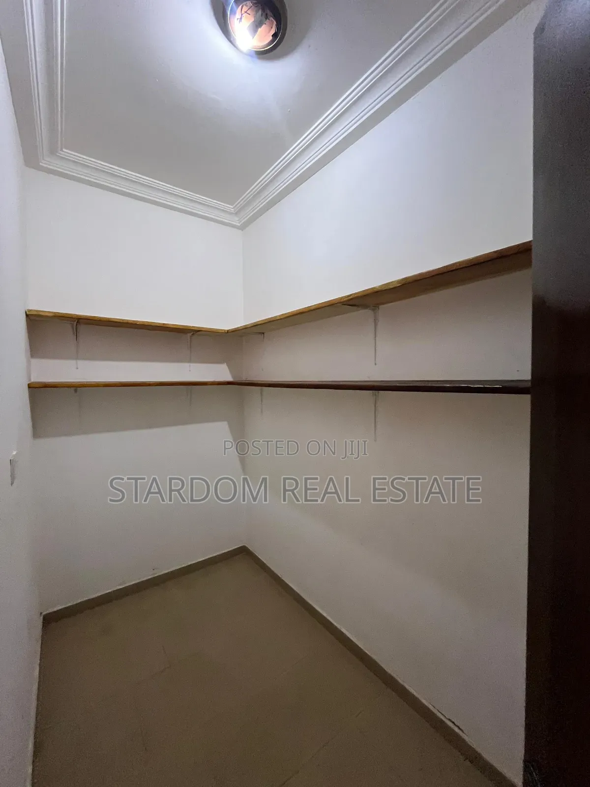 3bdrm House in Adjiringanor, East Legon for rent