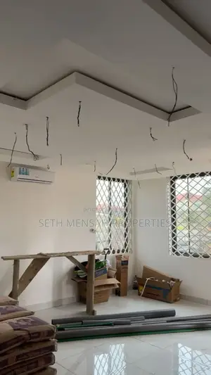 5bdrm House in Manhean for sale