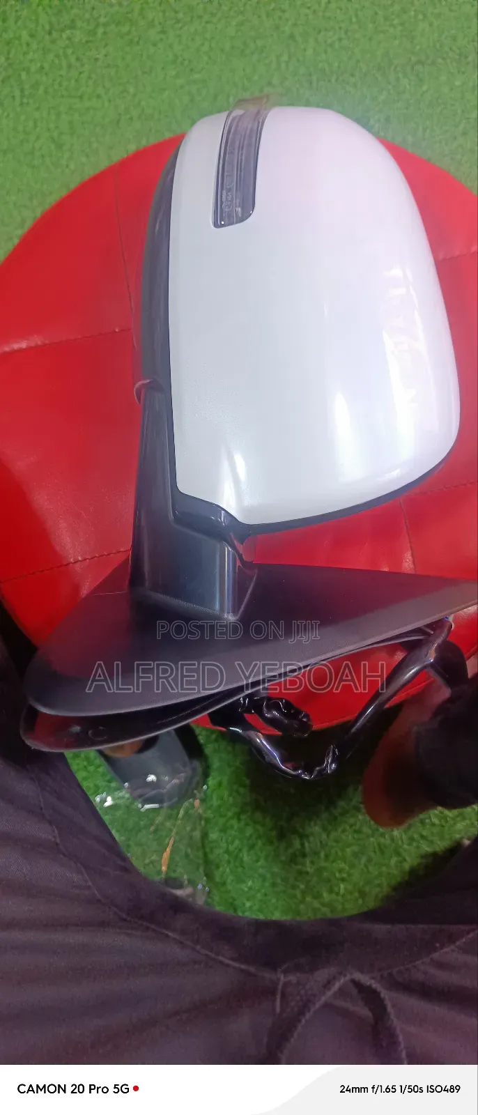 Mitsubishi Outlander 2016-2021 Mirror With Sensor and Light
