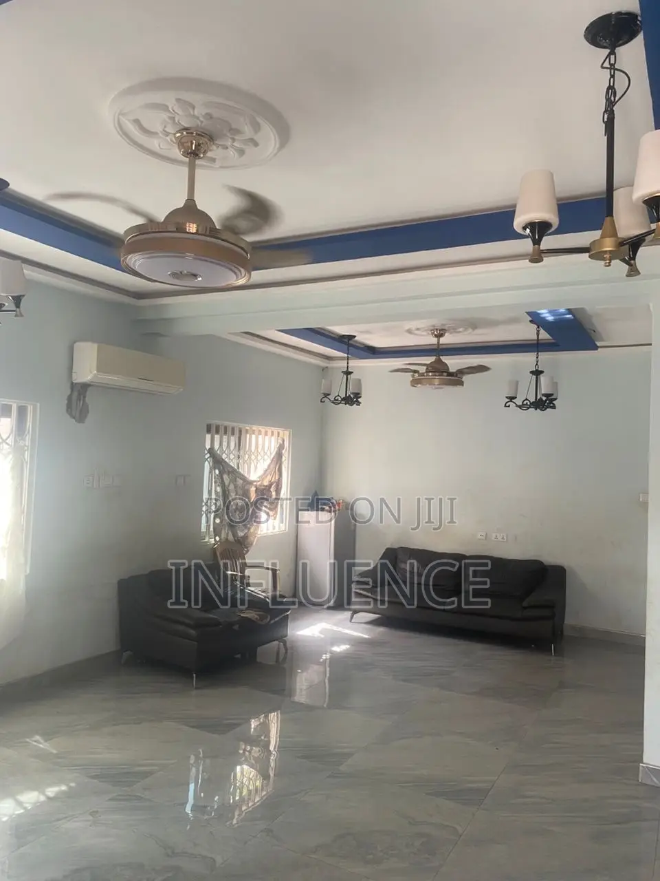 7bdrm House in Palace Mall Area, East Legon for sale