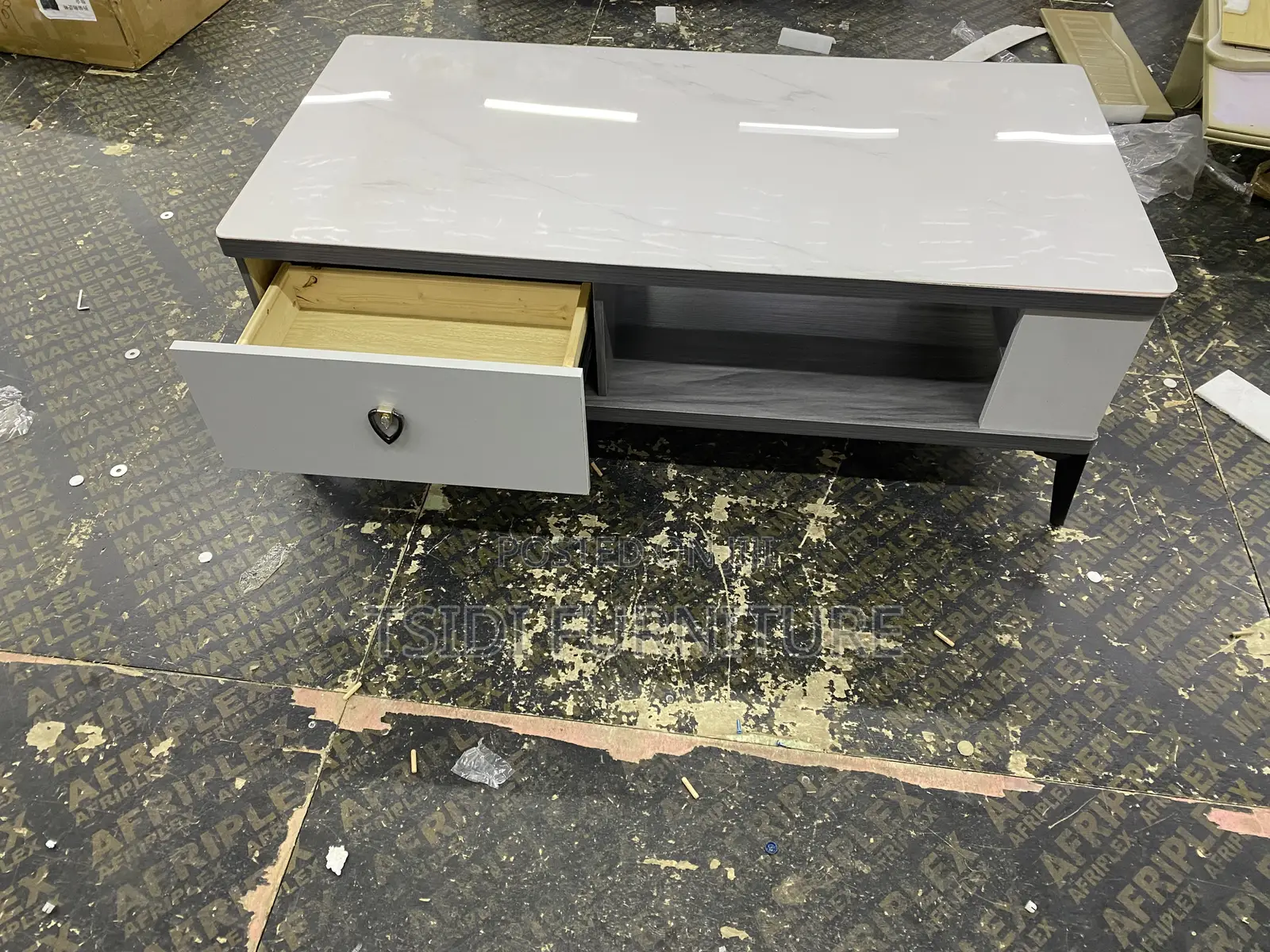 Center Table K19-120