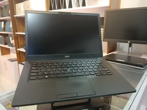 Laptop Dell Latitude 7490 16GB Intel Core i7 SSD 256GB
