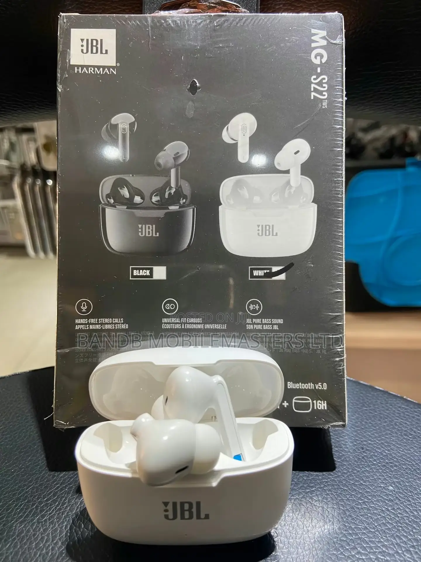 JBL Earphones Mg-S22 Black and White