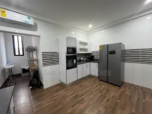 Furnished 4bdrm Duplex in Anc Mall, East Legon for rent