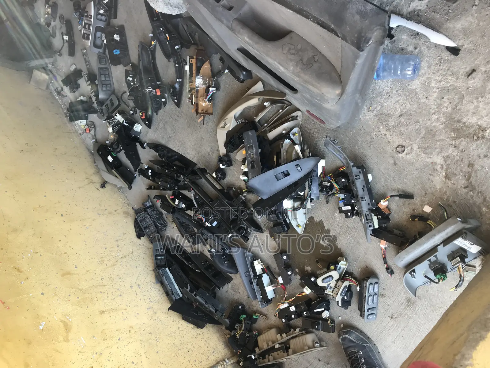 Any Type of Car Doors Switches