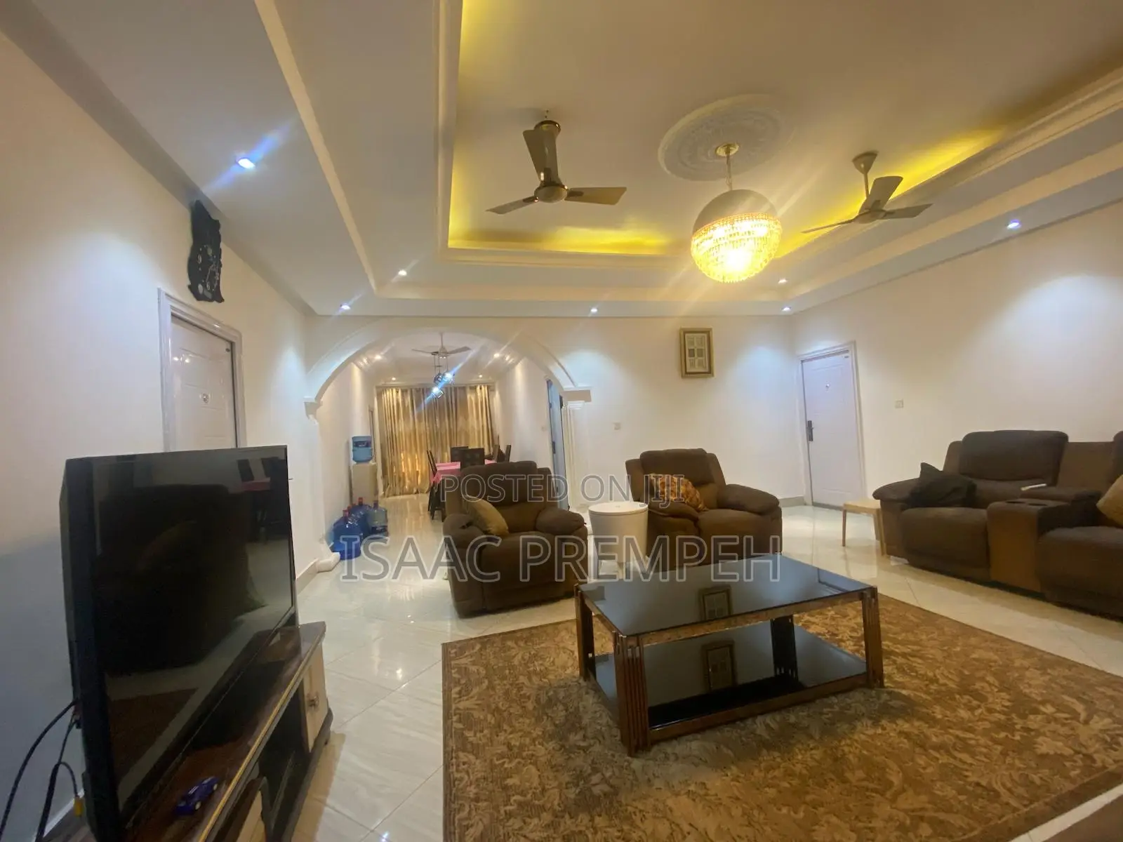 5bdrm House in West Hills Mall Area for sale