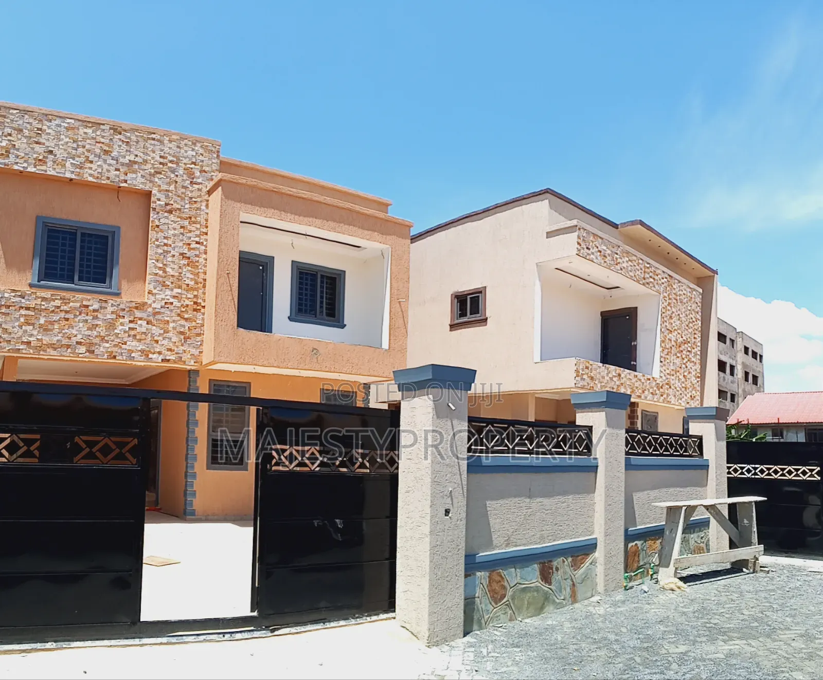 3bdrm Duplex in Batsona, Spintex for sale