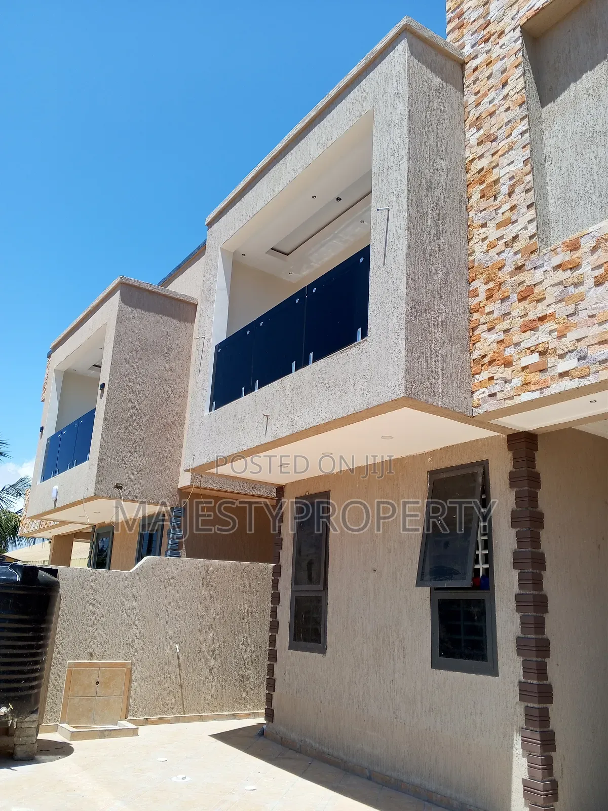3bdrm Duplex in Batsona, Spintex for sale