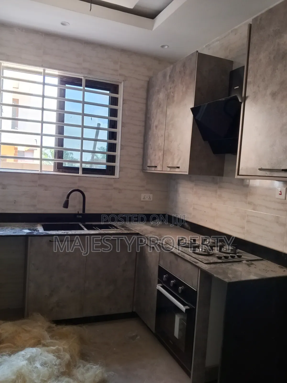 3bdrm Duplex in Batsona, Spintex for sale