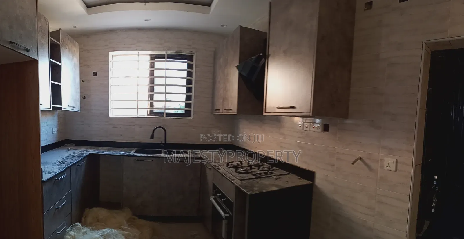 3bdrm Duplex in Batsona, Spintex for sale
