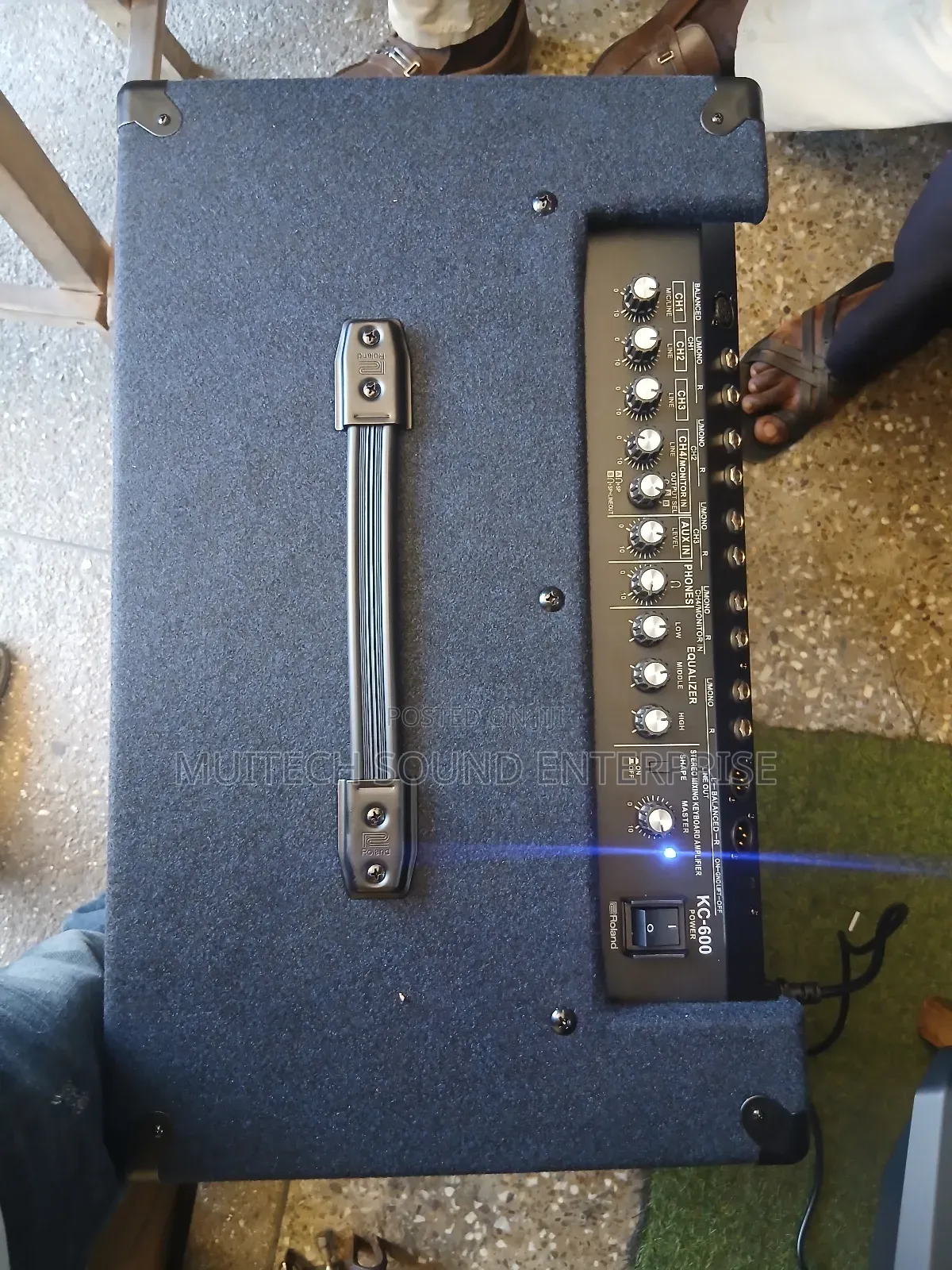 Roland Keyboard Combo (Roland Kb 600)