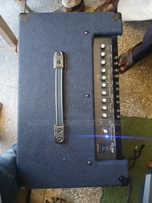 Roland Keyboard Combo (Roland Kb 600)