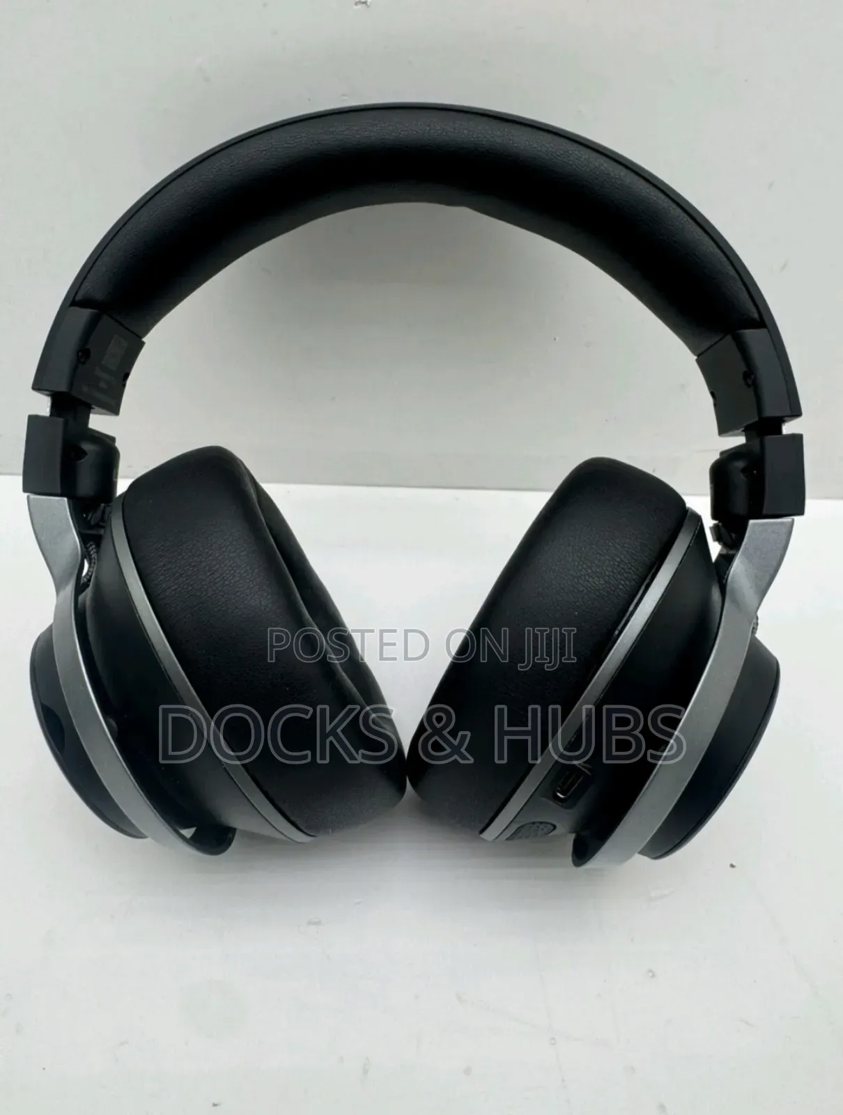 Turtle Beach Stealth Pro Wireless Gaming Headset Noise-Cancelling