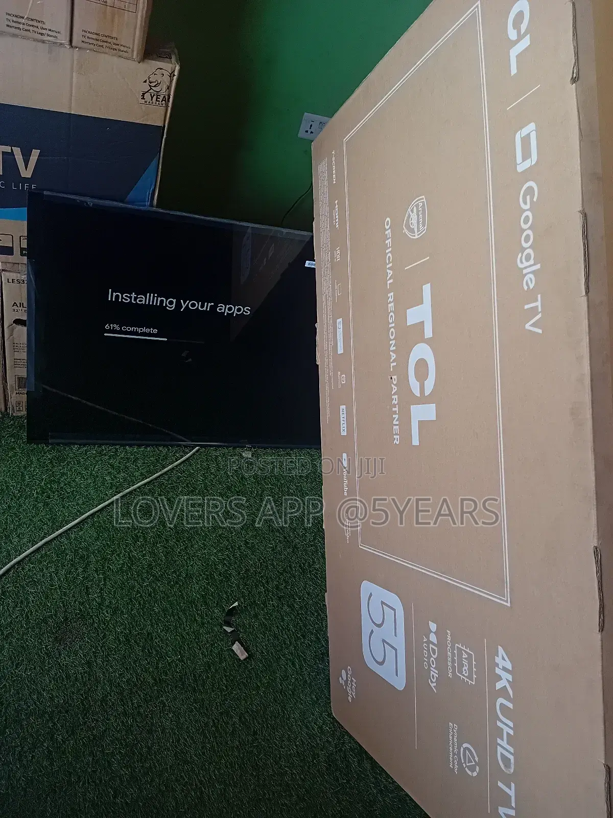 Big Screen TCL 55inches Television