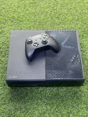 Xbox One Set With Games Available in Bulk