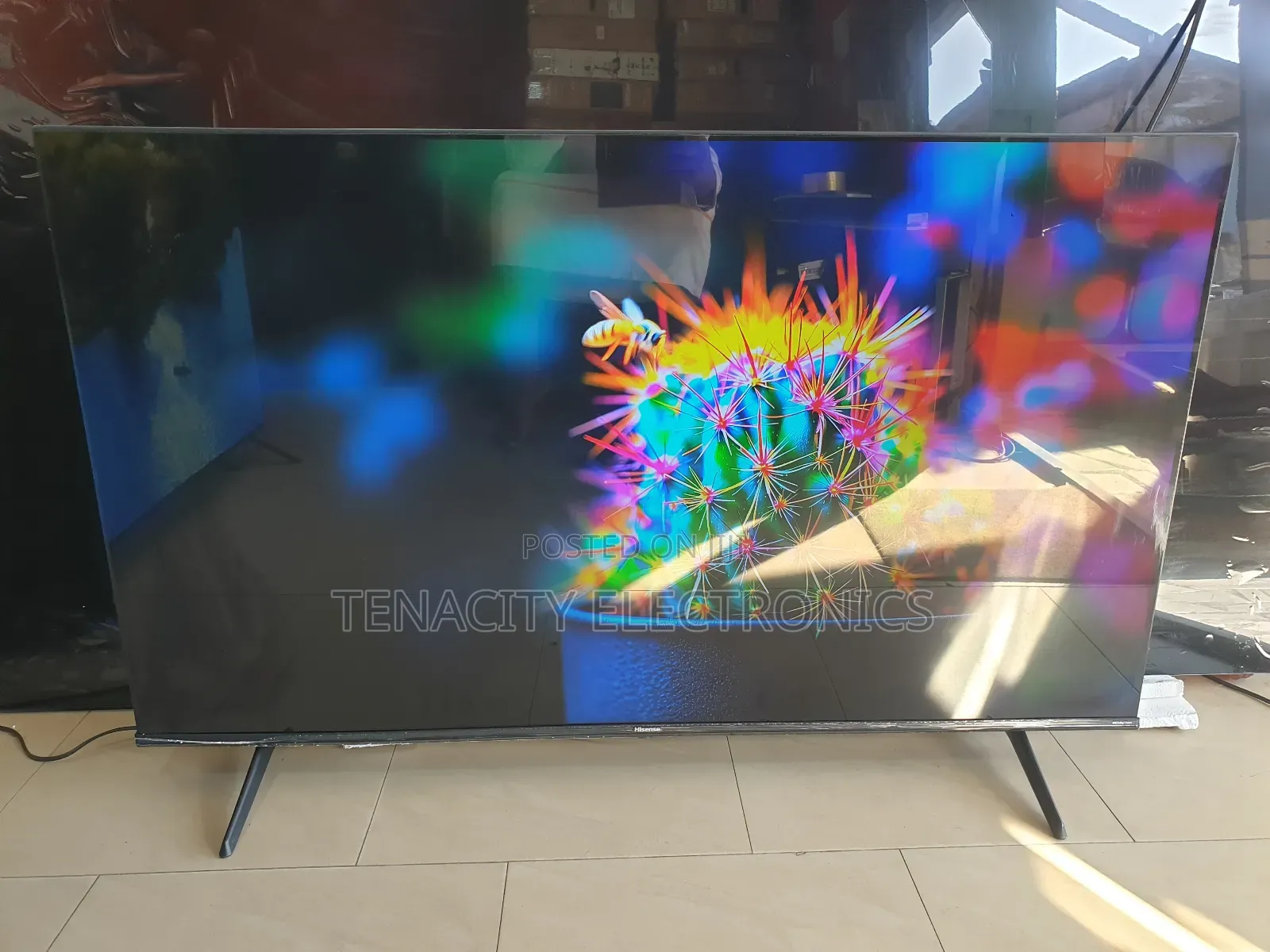 Qled 50"Hisense Uhd Hdr Edgeless Smart Satellite Tv