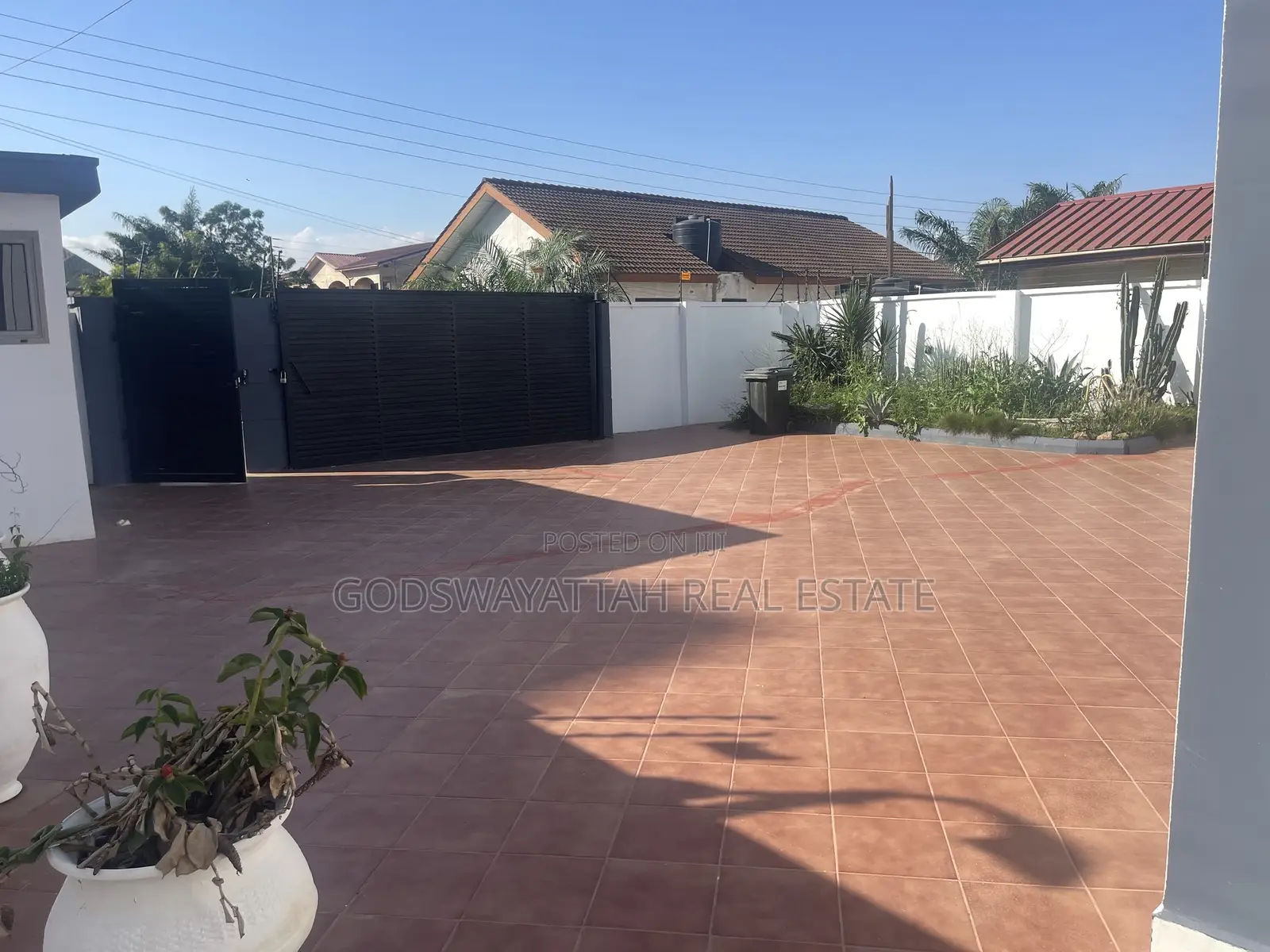 4bdrm House in East Legon, Adjiriganor for rent