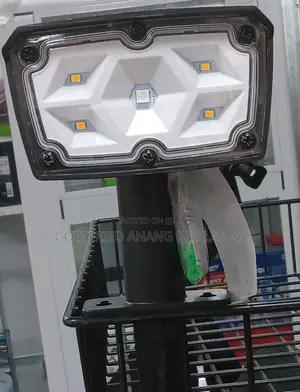 Mainstays Solar Powered Color Lock Led Landscape Spotlight, 100 Lumens