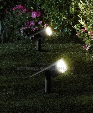 Mainstays Solar Powered Color Lock Led Landscape Spotlight, 100 Lumens