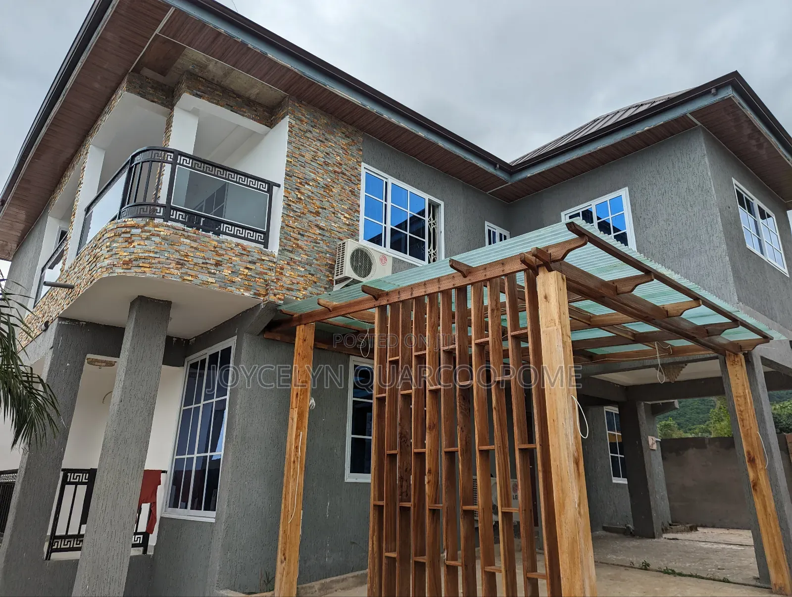 5bdrm Mansion in Dodowa for rent
