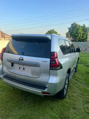 Toyota Land Cruiser Prado 2.7 2019 Silver