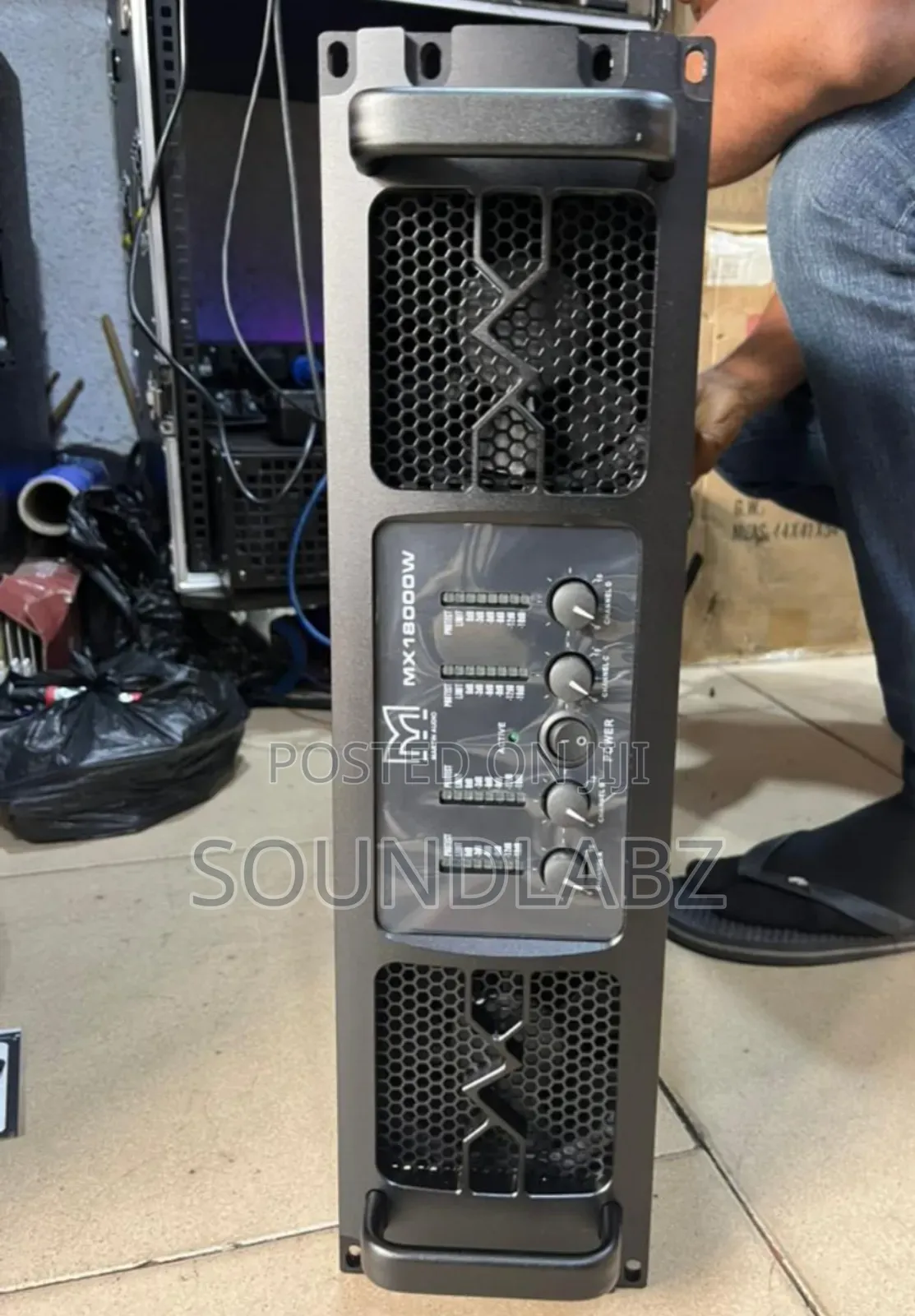 Audio Mx18000w 4-in-1 Power Amplifier.