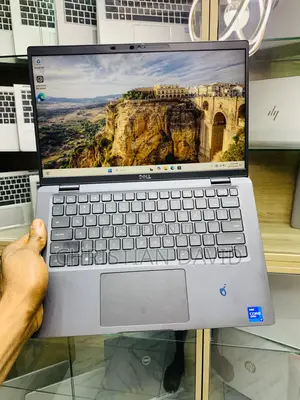 Laptop Dell Latitude 7420 32GB Intel Core I7 SSD 512GB