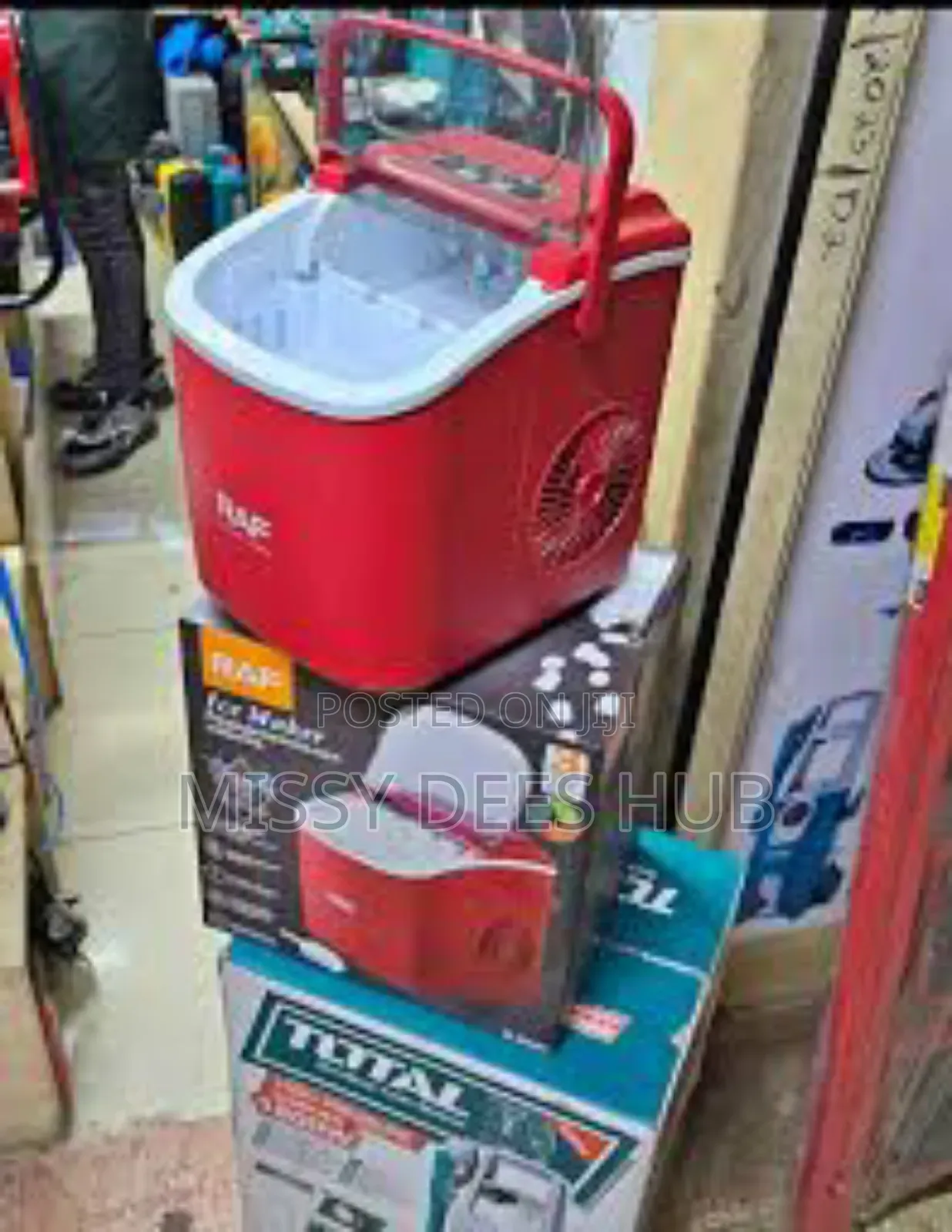 Raf Ice Maker