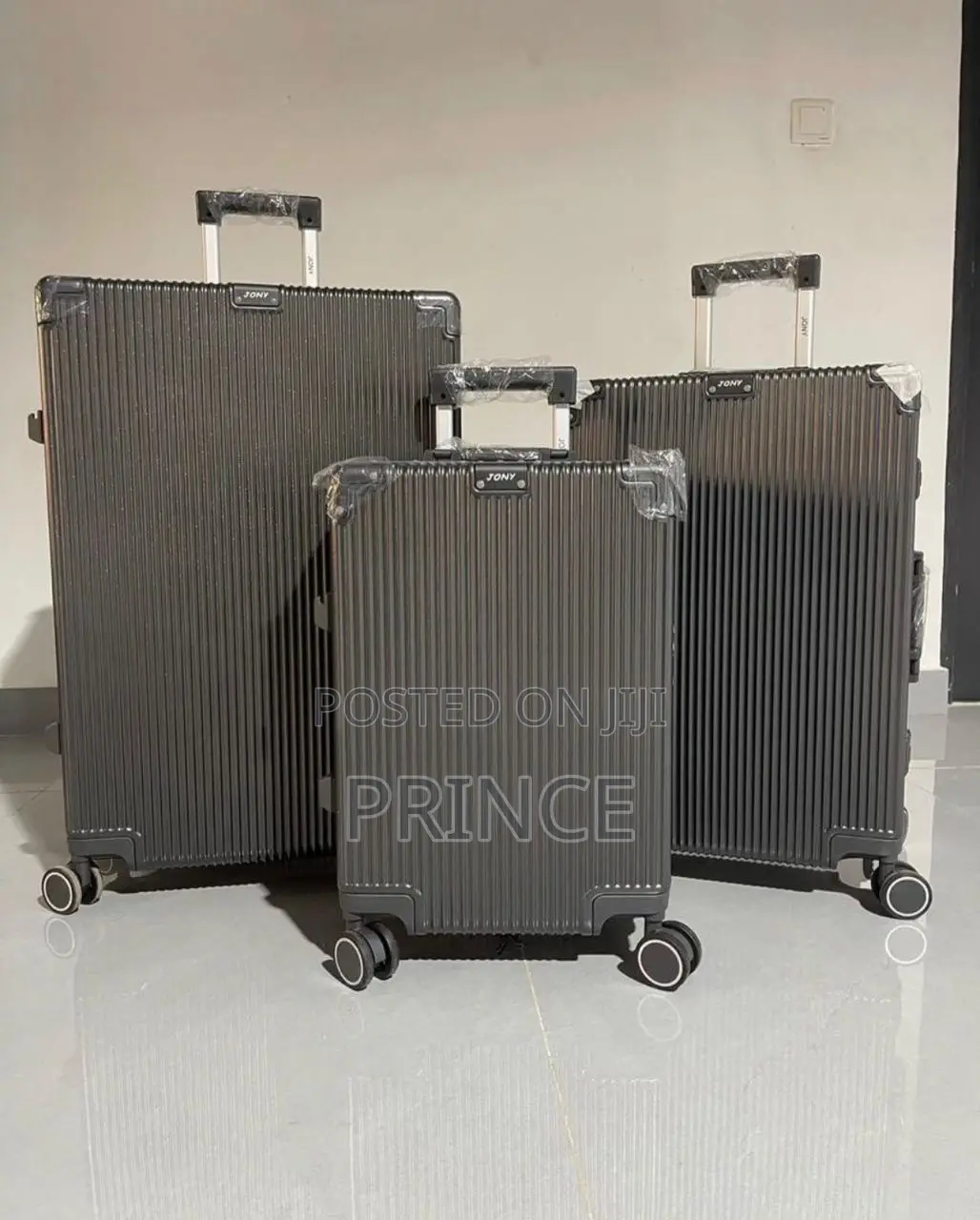3 in 1 Pack Polycarbonate Suitcase