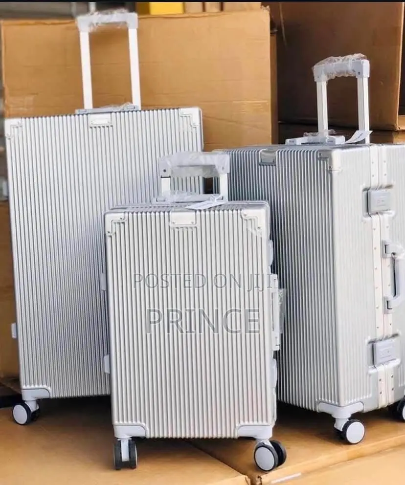 3 in 1 Pack Polycarbonate Suitcase