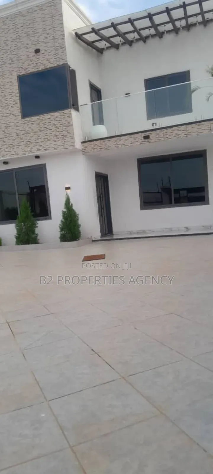 Furnished 4bdrm Duplex in B2 Properties Agency, Kumasi Metropolitan