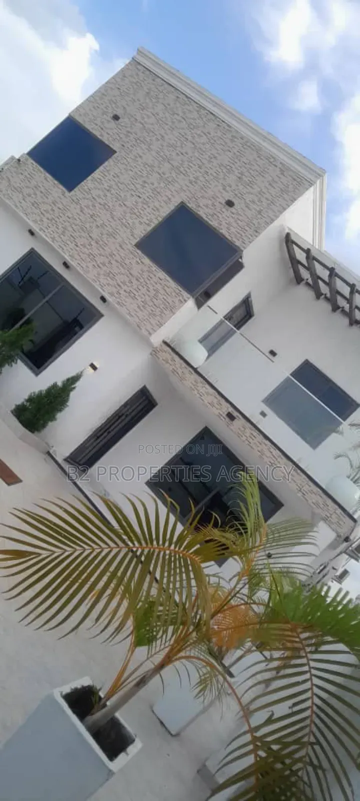 Furnished 4bdrm Duplex in B2 Properties Agency, Kumasi Metropolitan