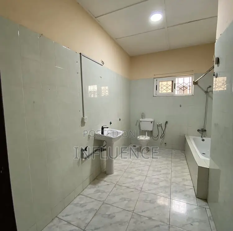 3bdrm House in American House Area, East Legon for sale