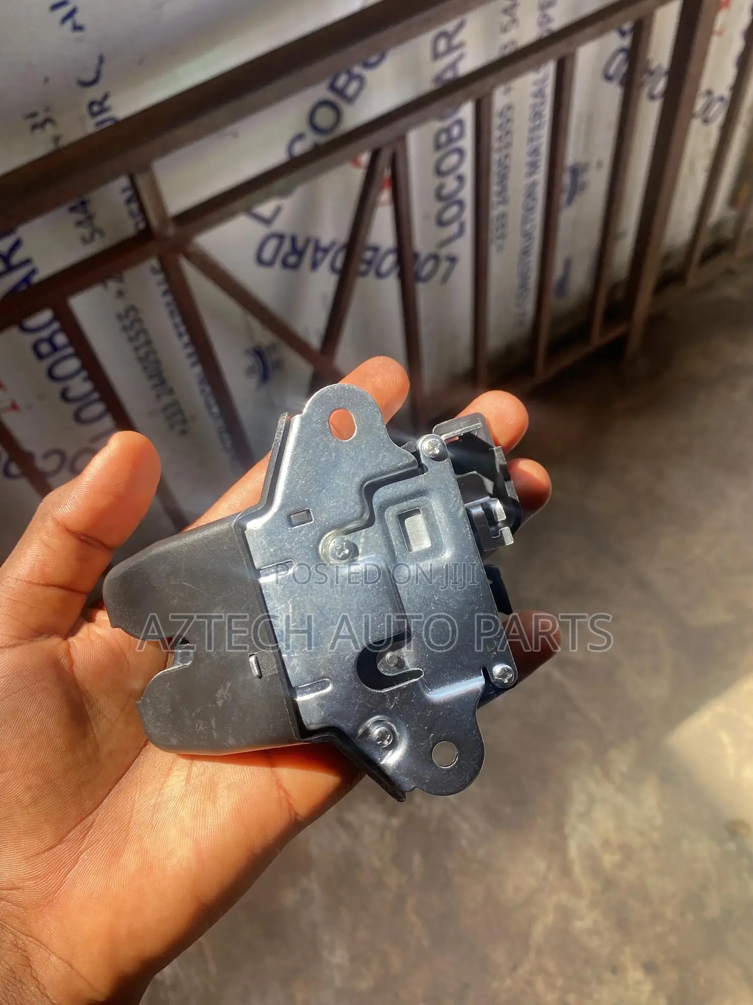 Hyundai Elantra 2011-2016 Boot Locker
