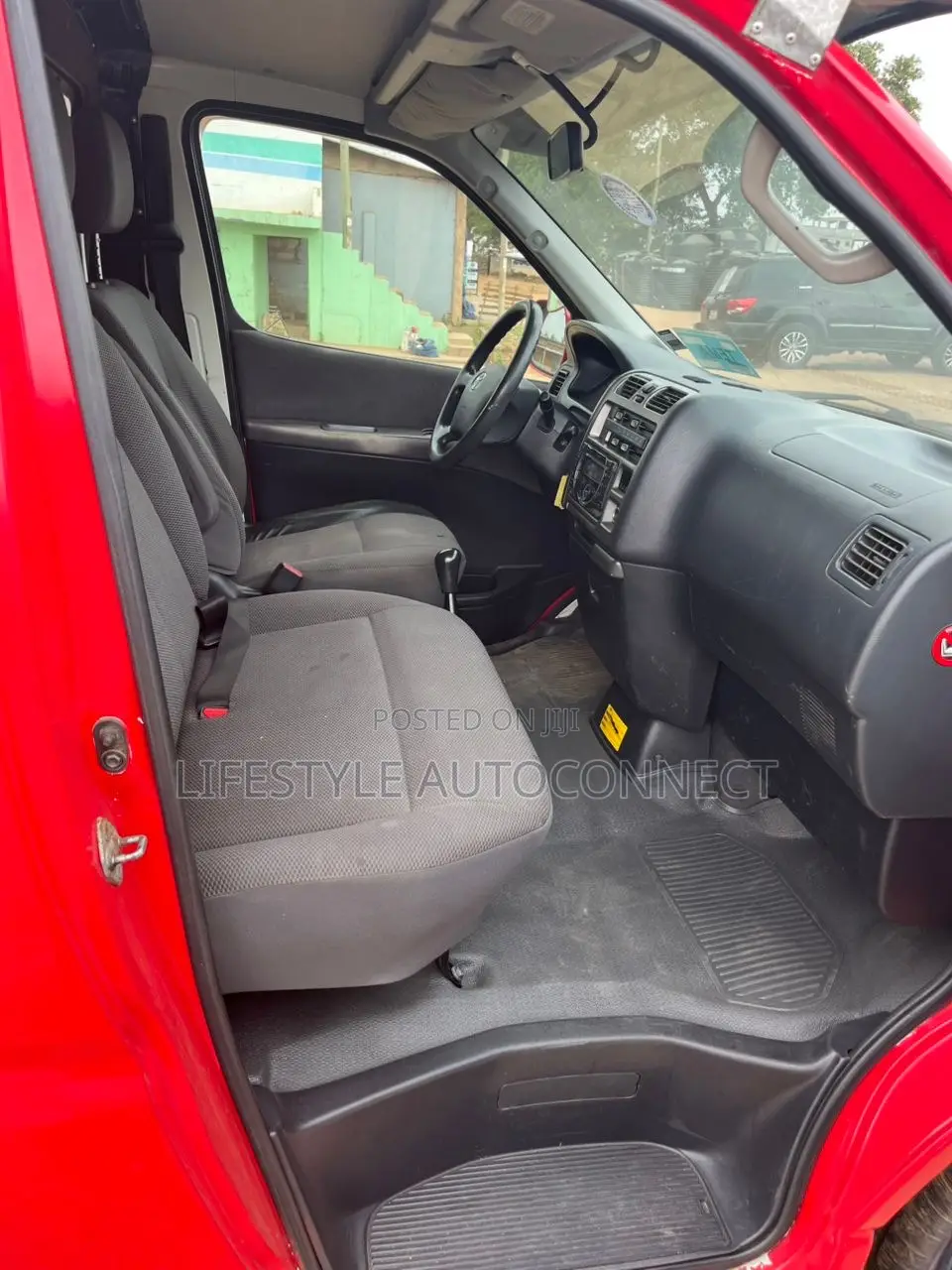 Toyota HiAce 2008 Red