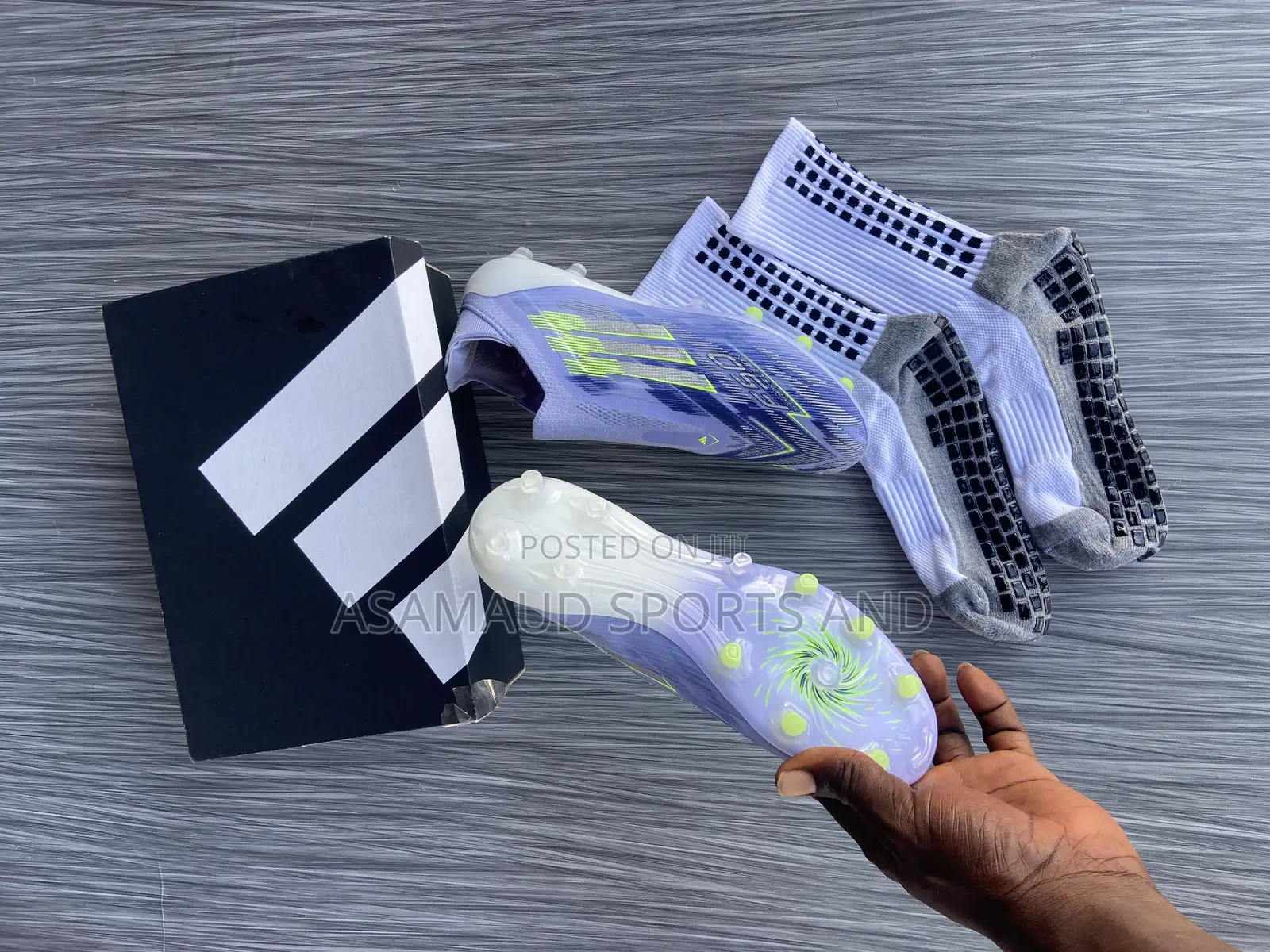 Original New Football Boot Available at Cool Price