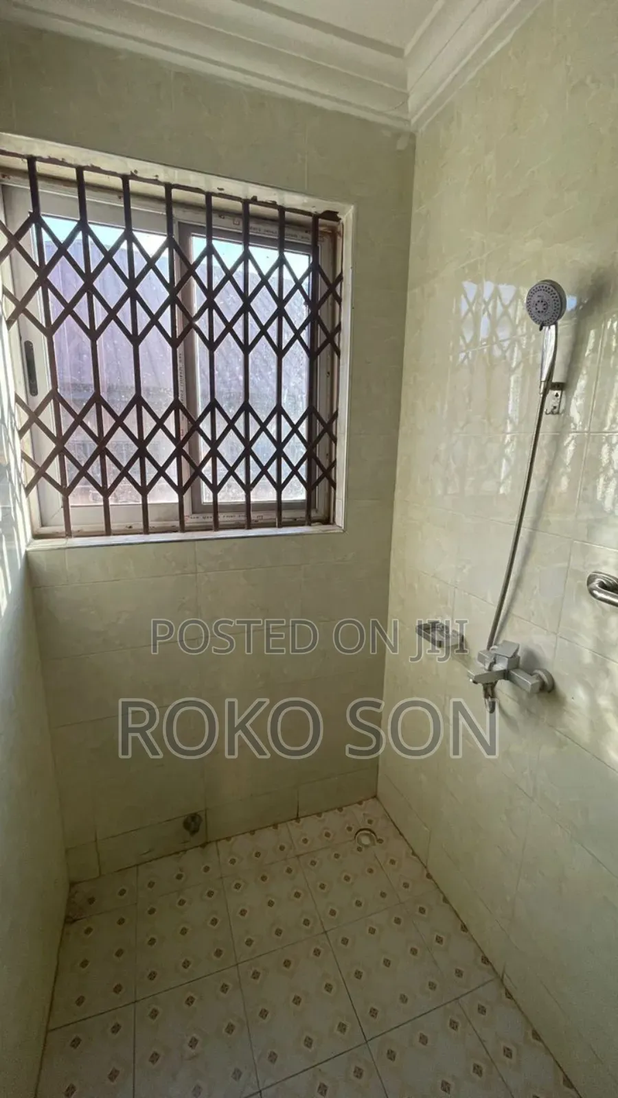3bdrm Apartment in Dr Roko, Frafraha for rent