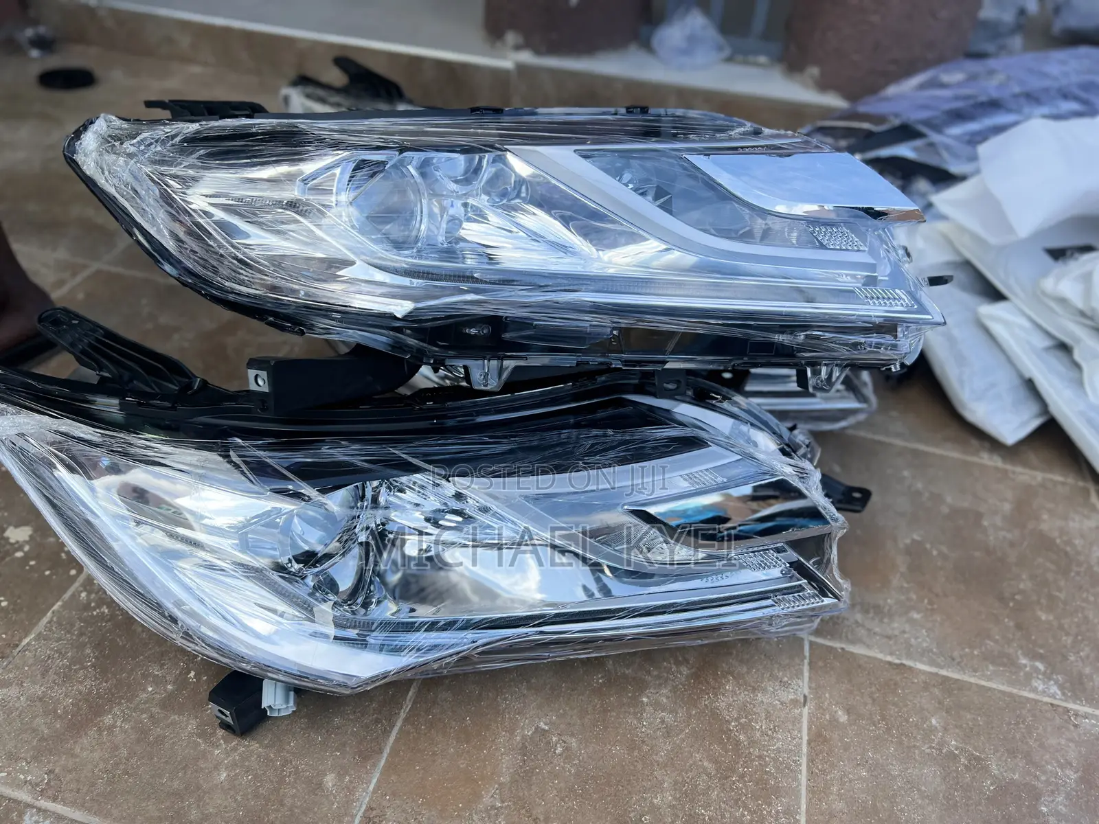 Mitsubishi Pajero Sports 2019 Headlight Pair