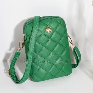 Quilted Crossbody Mini Bag – Elegant Compact Shoulder Purse