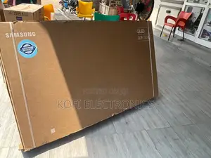 Samsung 65′′ Elegant Frameless Qled Display